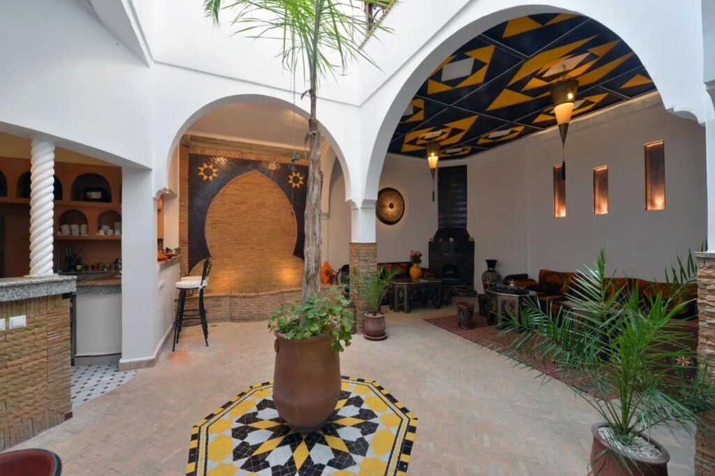 Raid A vendre dans le quartier recherché de Arset Aouzal,